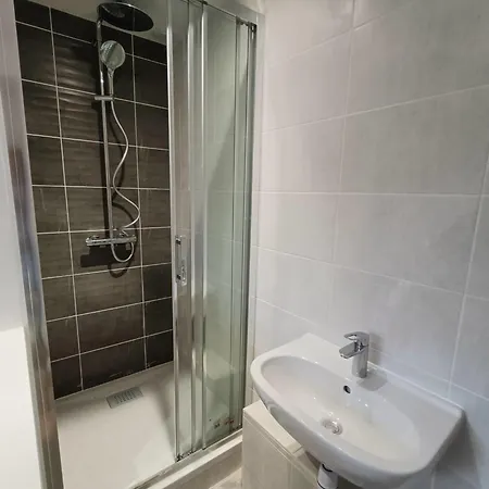 Avec Douche Privative Pansiyon *